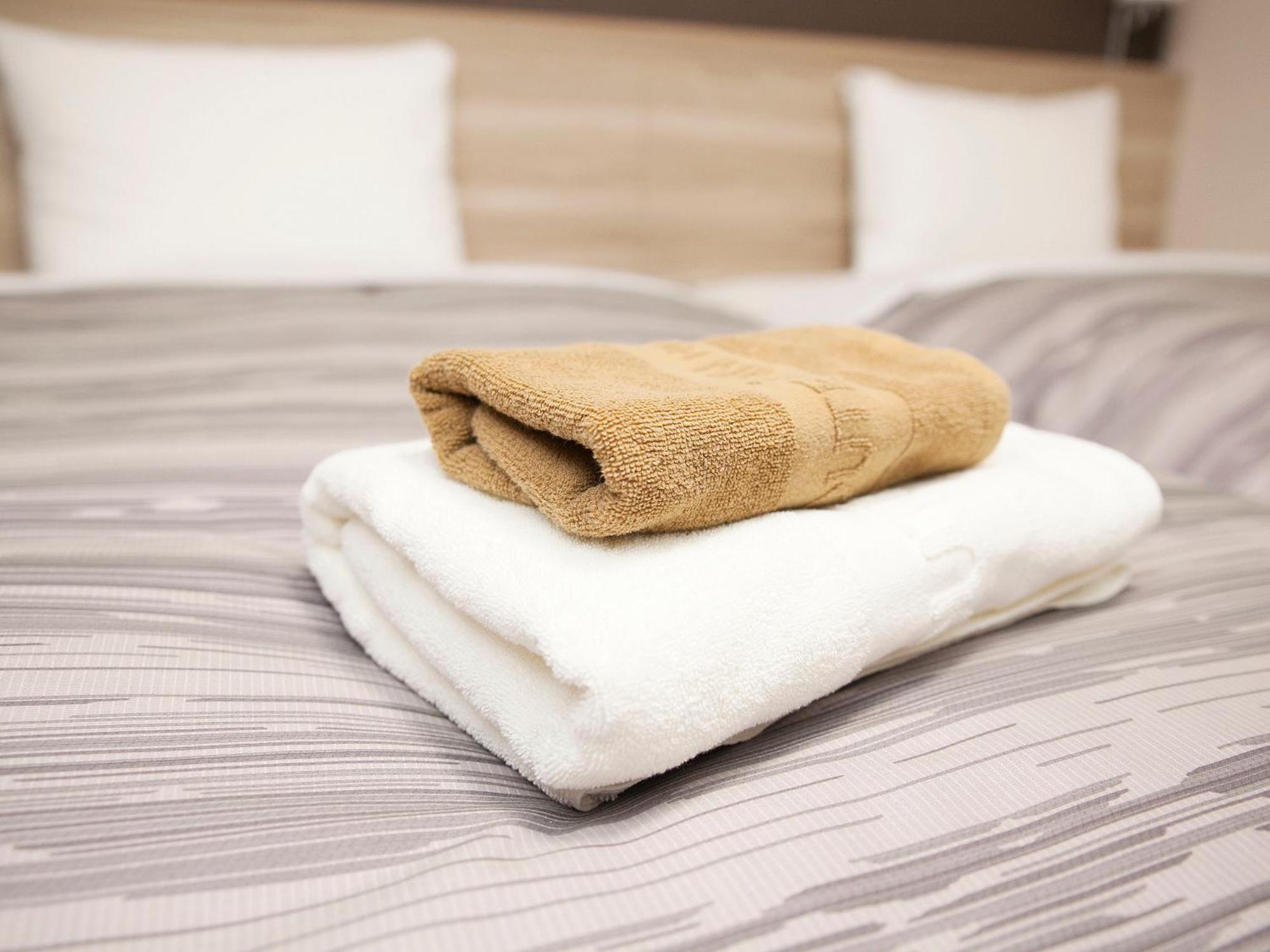 Hotel Route-Inn Toyama Ekimae Dış mekan fotoğraf