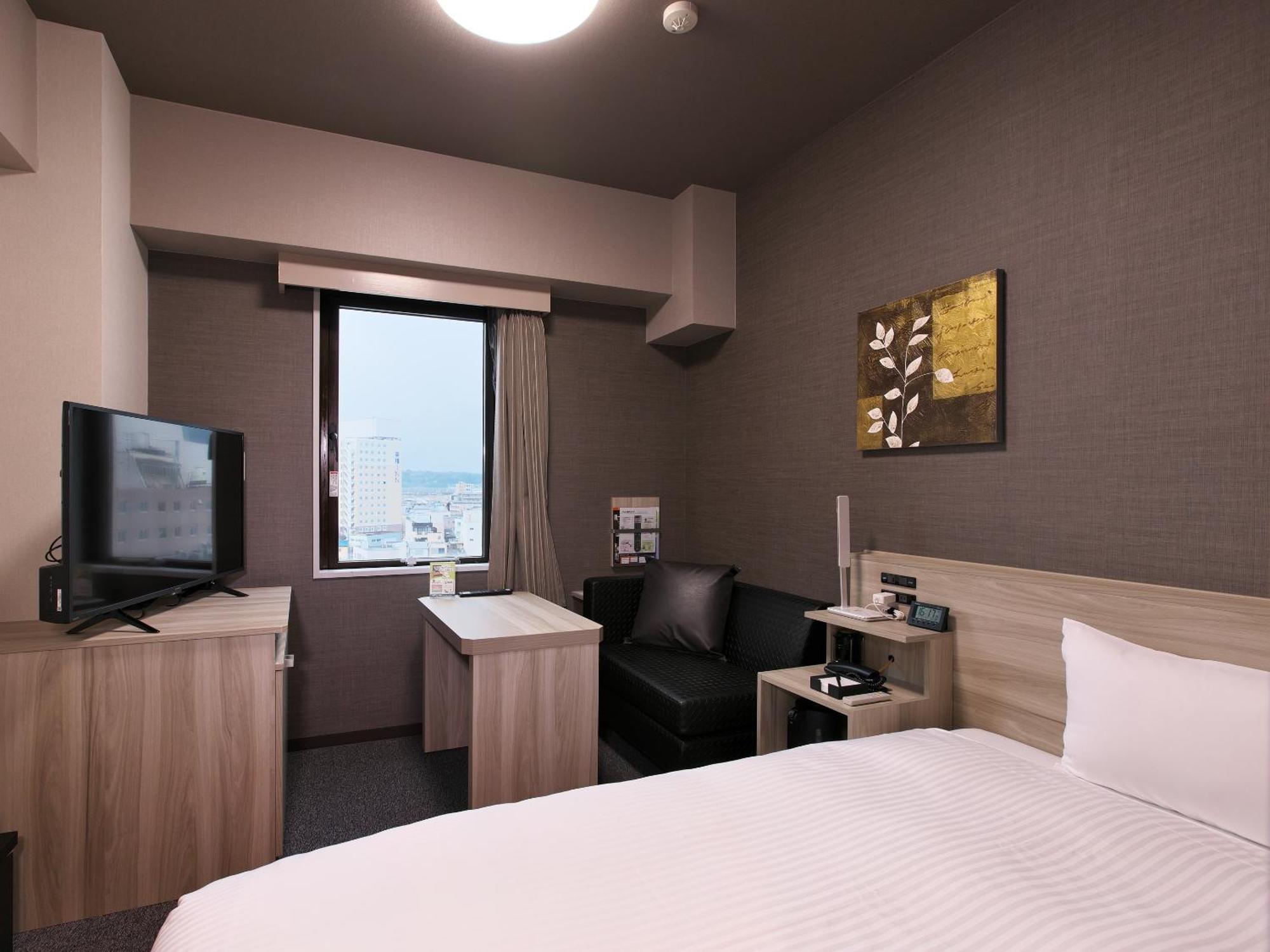 Hotel Route-Inn Toyama Ekimae Dış mekan fotoğraf