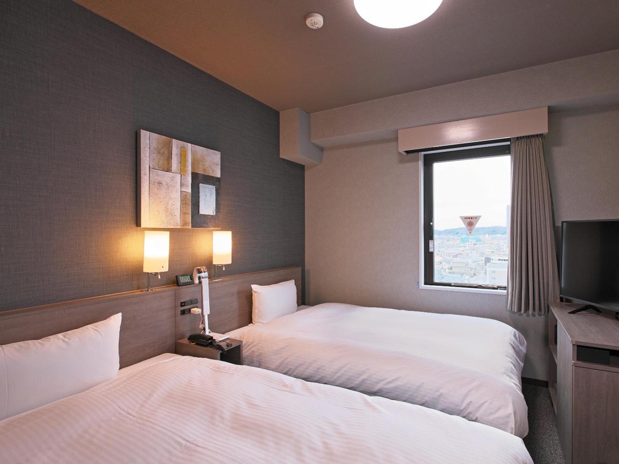 Hotel Route-Inn Toyama Ekimae Dış mekan fotoğraf