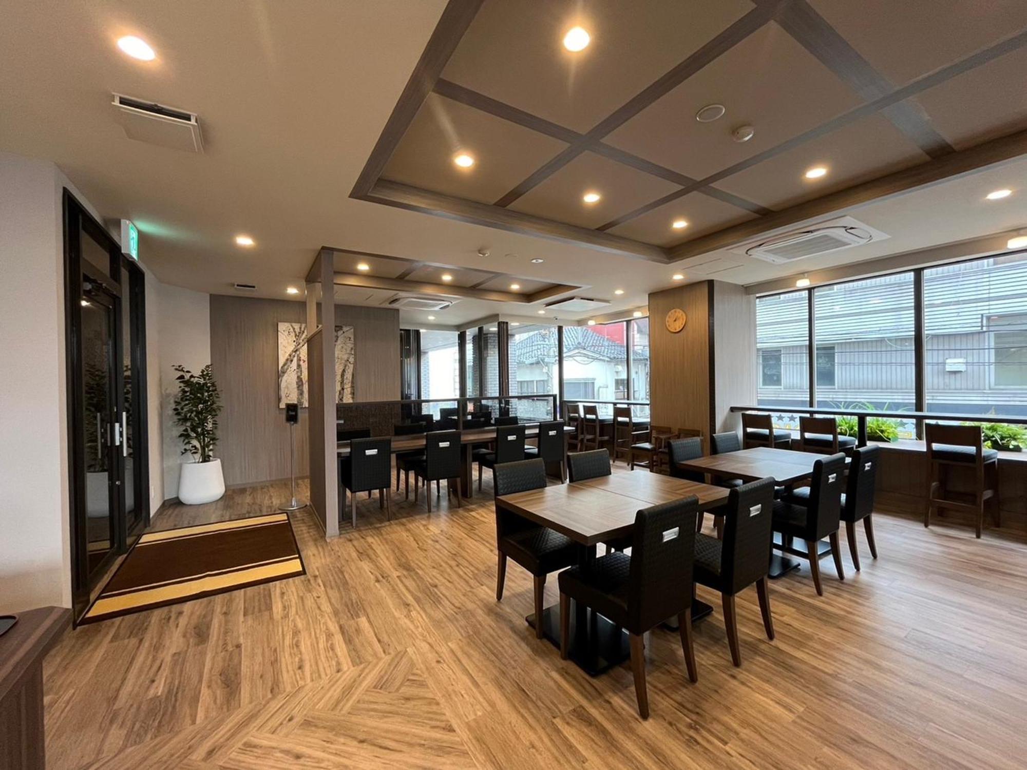 Hotel Route-Inn Toyama Ekimae Dış mekan fotoğraf