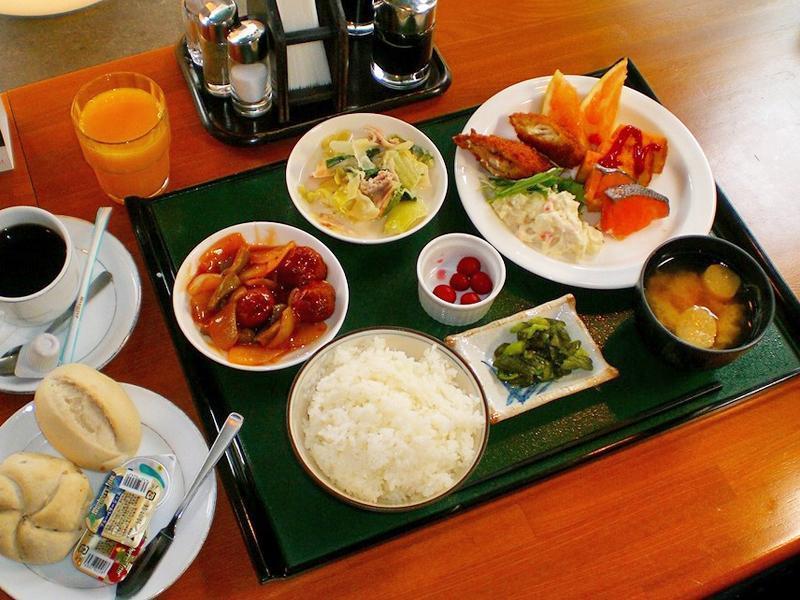Hotel Route-Inn Toyama Ekimae Dış mekan fotoğraf